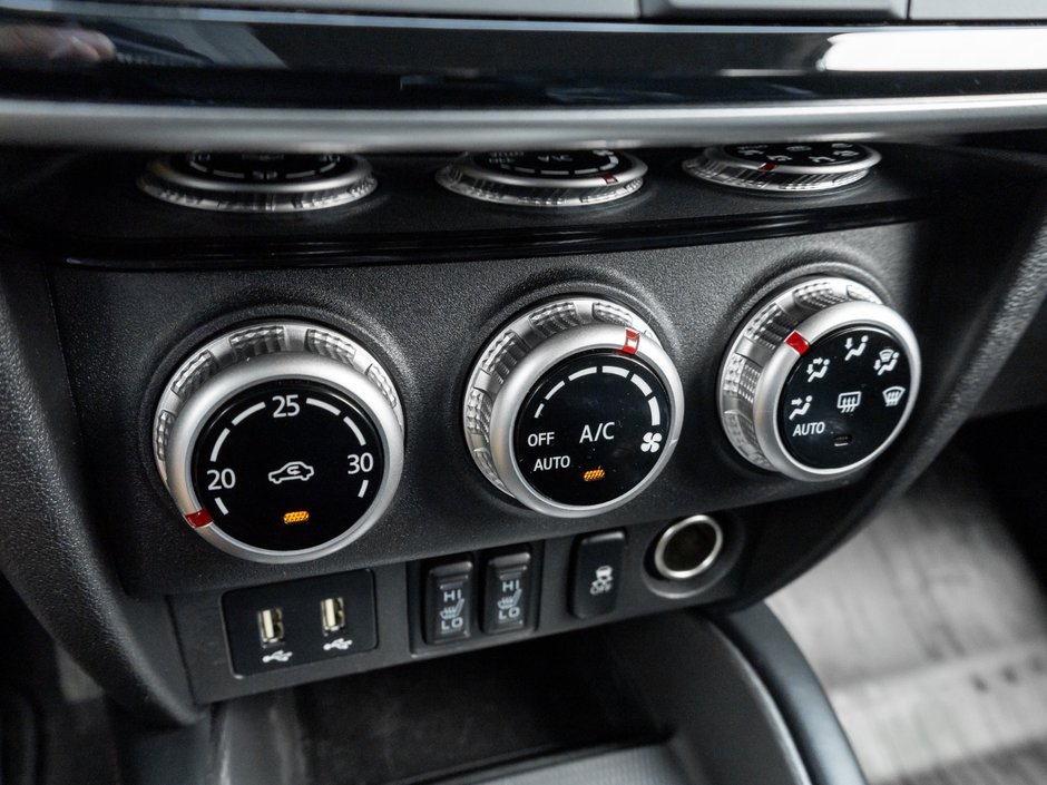 2023 Mitsubishi RVR 2.4L SEL AWC - CVT-14