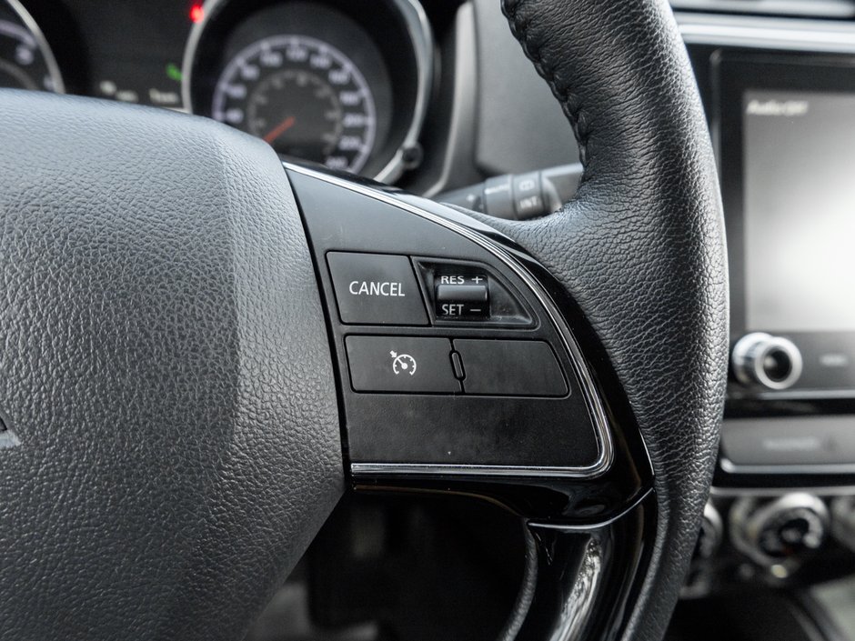 2023 Mitsubishi RVR 2.4L SEL AWC - CVT-8
