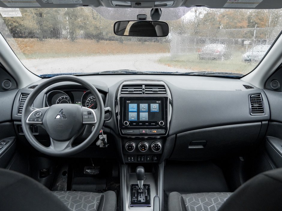 2024 Mitsubishi RVR ES FWD-19