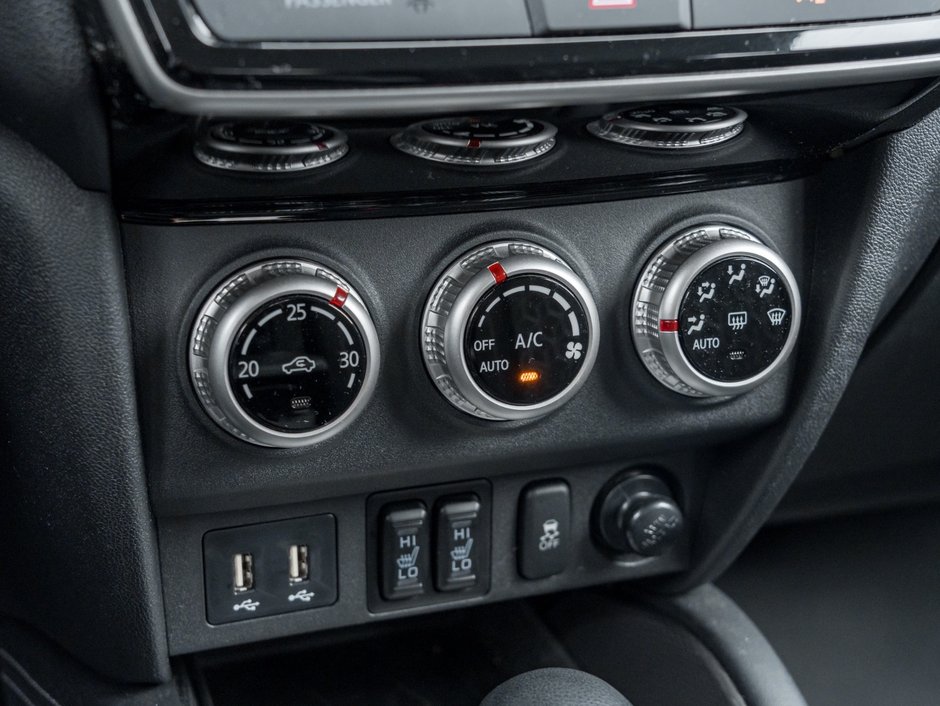 2024 Mitsubishi RVR ES FWD-15