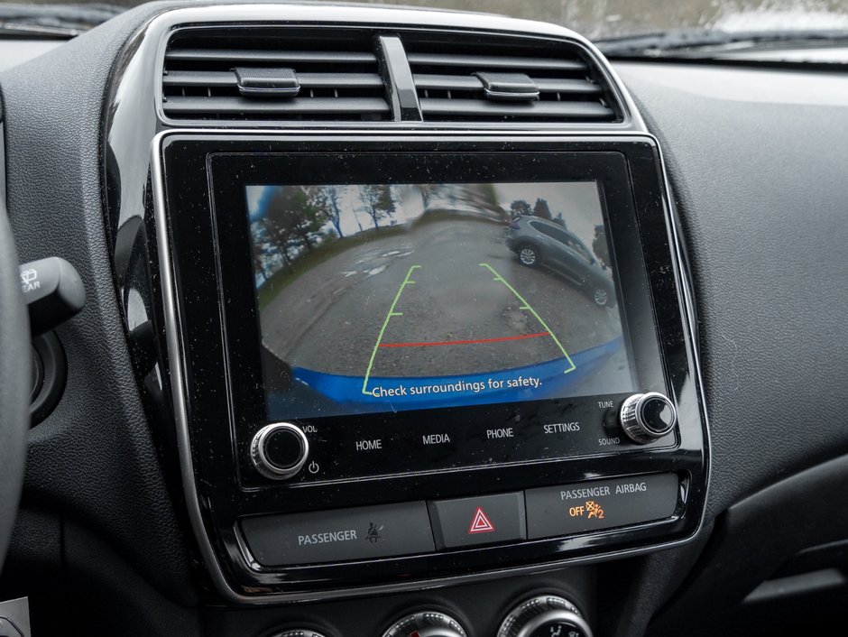 2024 Mitsubishi RVR ES FWD-11