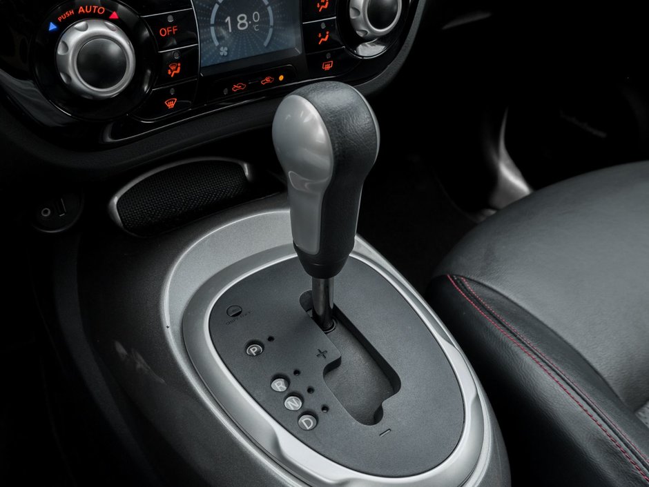 2015 Nissan Juke SL AWD CVT-17
