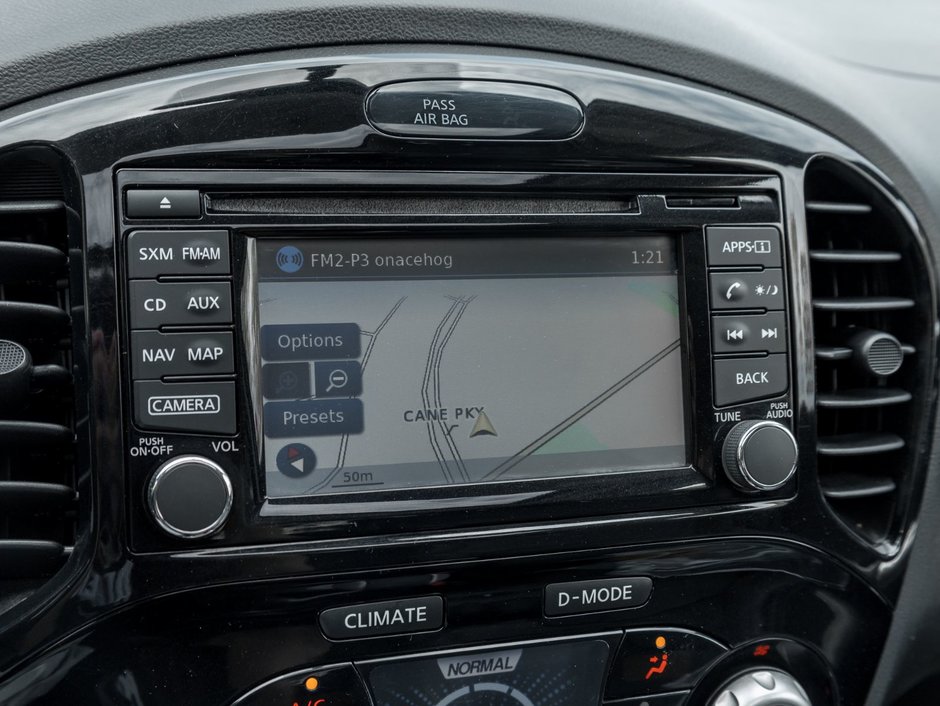 2015 Nissan Juke SL AWD CVT-11