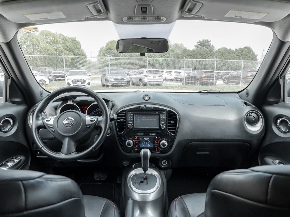 2015 Nissan Juke SL AWD CVT-24