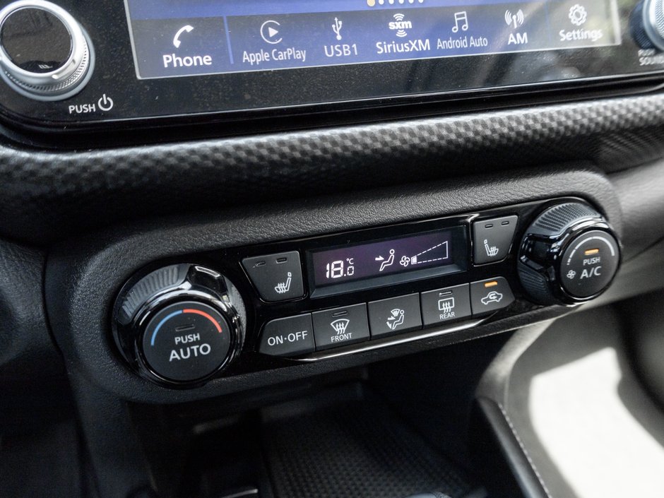 2021 Nissan Kicks SV CVT-14