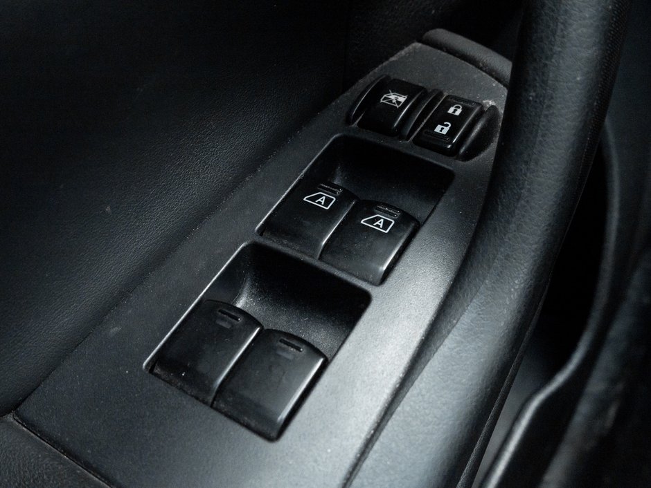 2010 Nissan Maxima 3.5 SV CVT-13