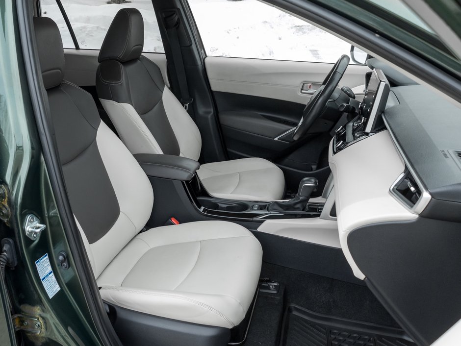 2022 Toyota Corolla Cross XLE AWD-19