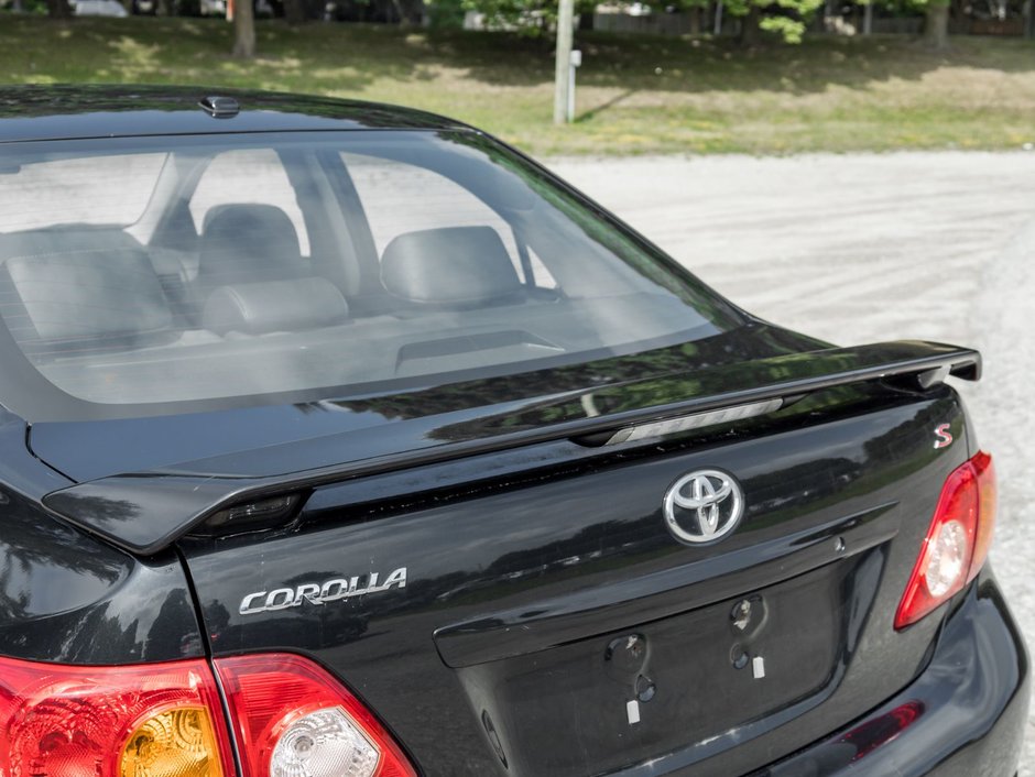 2010 Toyota Corolla 4-door Sedan S 5M-7