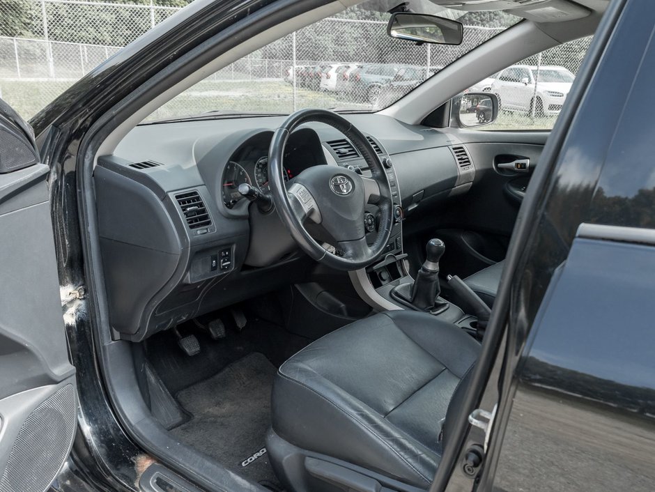2010 Toyota Corolla 4-door Sedan S 5M-8