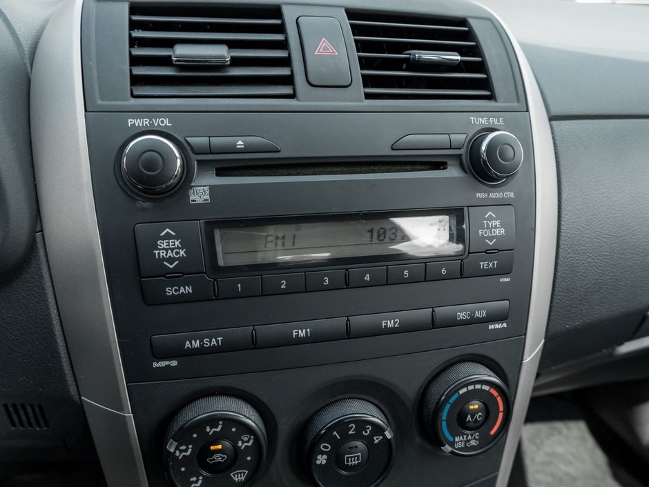 2010 Toyota Corolla 4-door Sedan S 5M-18