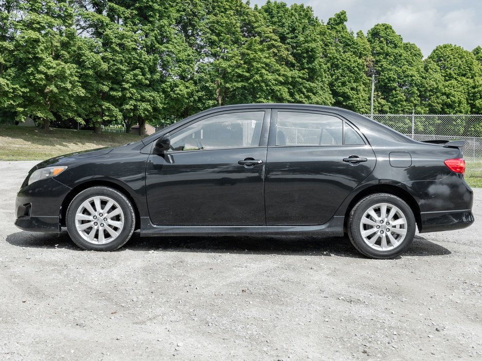 2010 Toyota Corolla 4-door Sedan S 5M-2