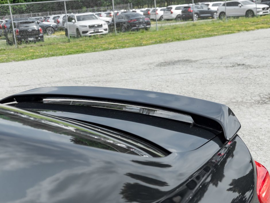 2010 Toyota Corolla 4-door Sedan S 5M-6