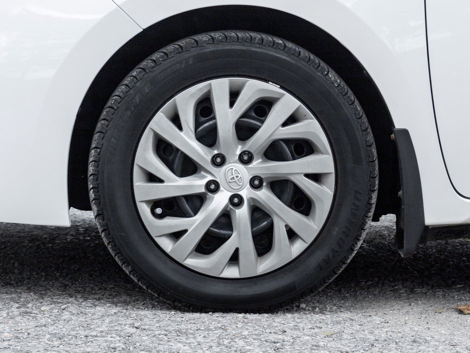 2019 Toyota Corolla 4-door Sedan LE CVTi-S-3