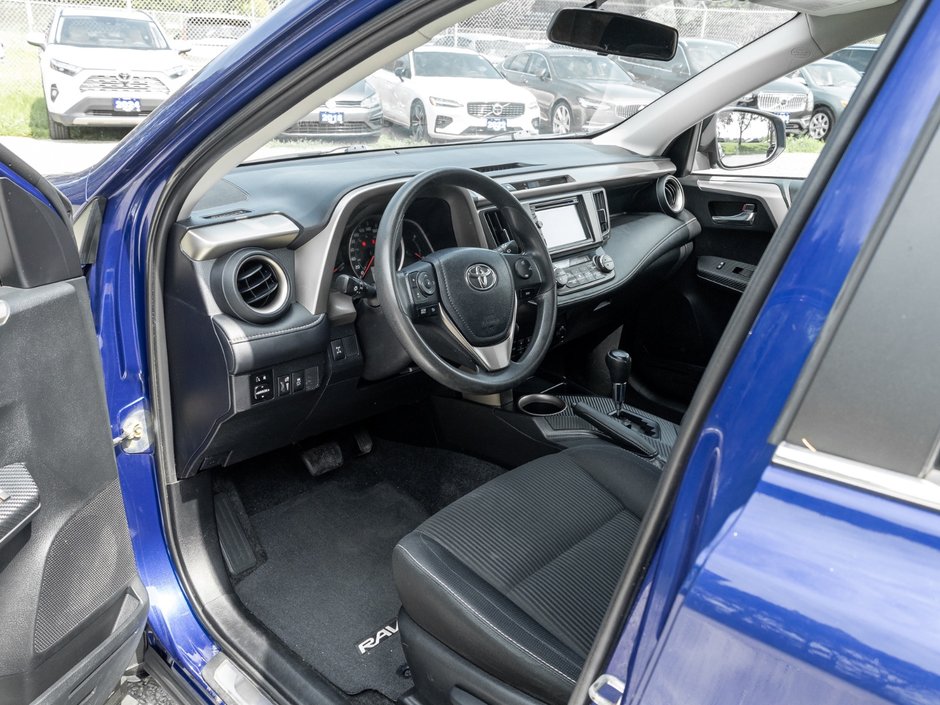 2014 Toyota RAV4 AWD XLE-6