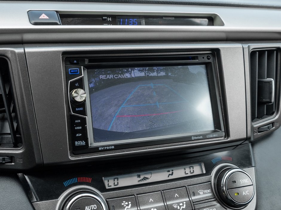 2014 Toyota RAV4 AWD XLE-11