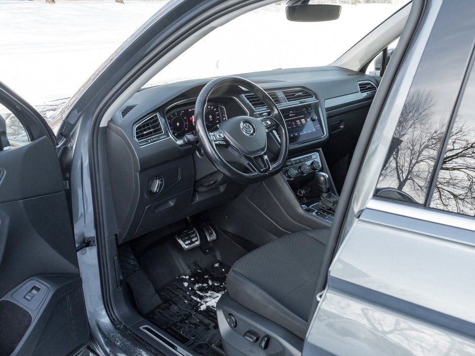 2021 Volkswagen Tiguan United 2.0T 8sp at w/Tip 4M-6