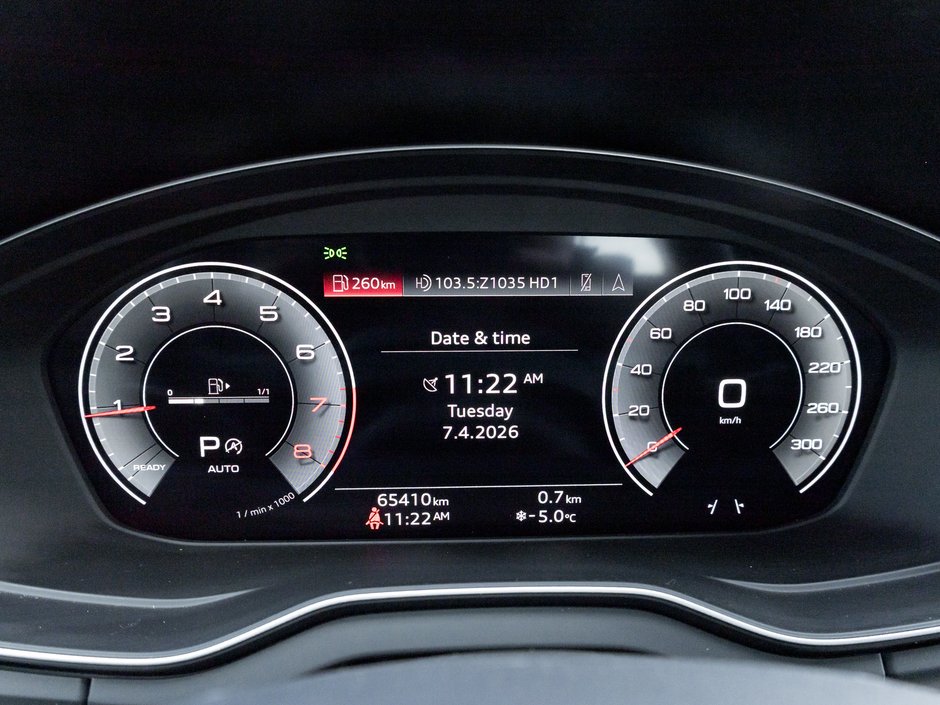 2023 Audi Q5 Sportback Progressiv 45 TFSI quattro  TRADE IN  ONE OWNER-9