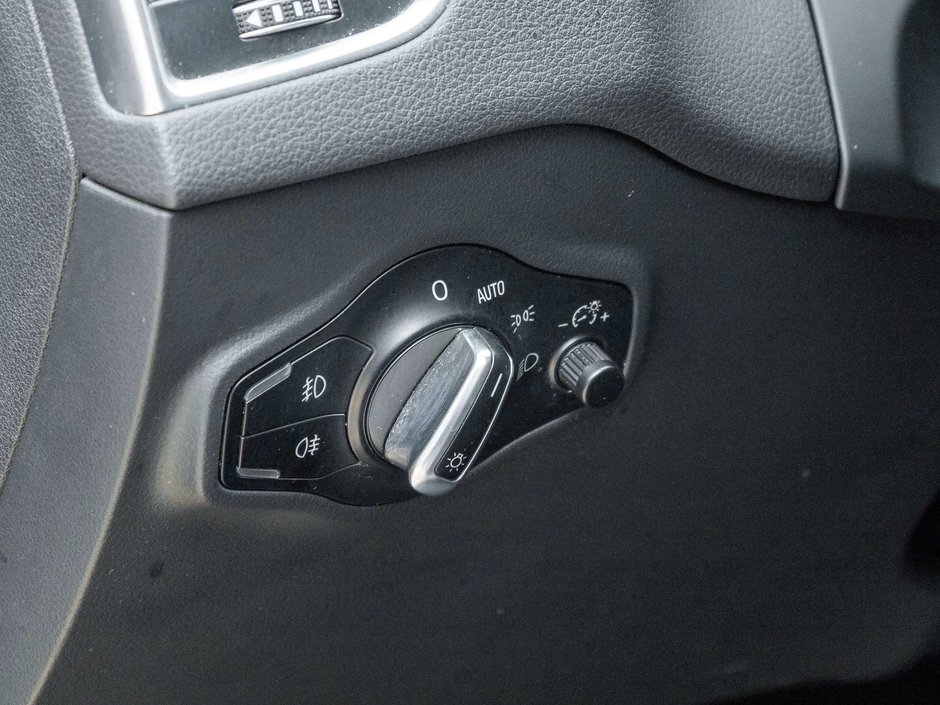 2015 Audi Q5 Technik TRADE IN  NO ACCIDENTS  DIESEL SAFETY CERT-14