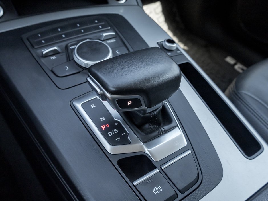 2018 Audi Q5 2.0 TFSI quattro Komfort S tronic CONVENIENCE PACK-14
