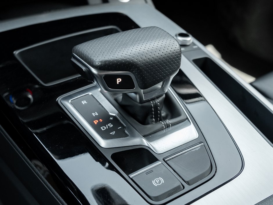 2023 Audi Q5 Technik 45 TFSI quattro  HUD  S LINE BLACK PACK-17