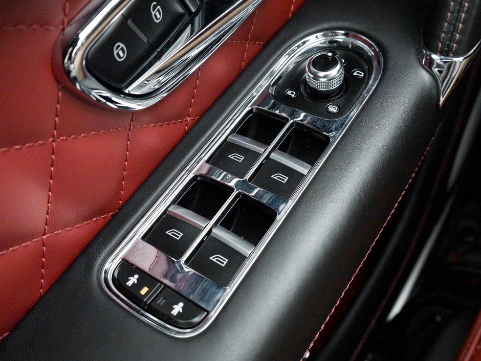 2019 Bentley Bentayga V8 AWD  TRADE IN  ULTRA LUXURY SUV  LOW KM-17