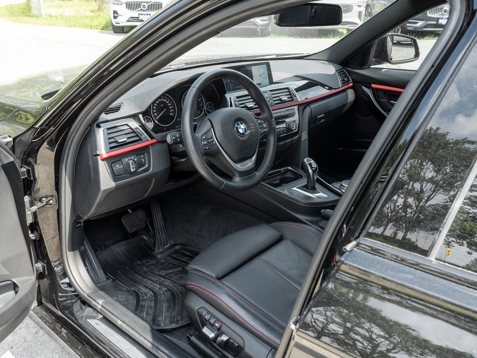 BMW 3 Series 4dr Sdn 330i xDrive AWD  LOW MILEAGE  TRADE IN 2017-6