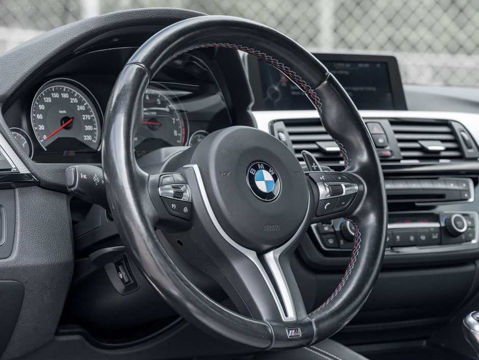 2015 BMW M4 2dr Conv-10