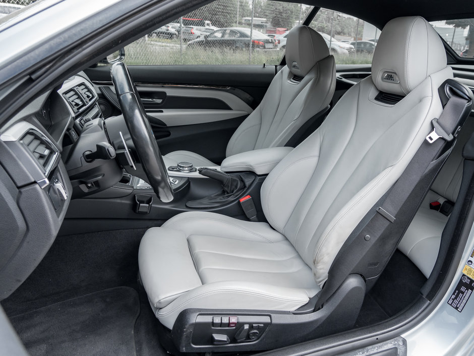 2015 BMW M4 2dr Conv-8
