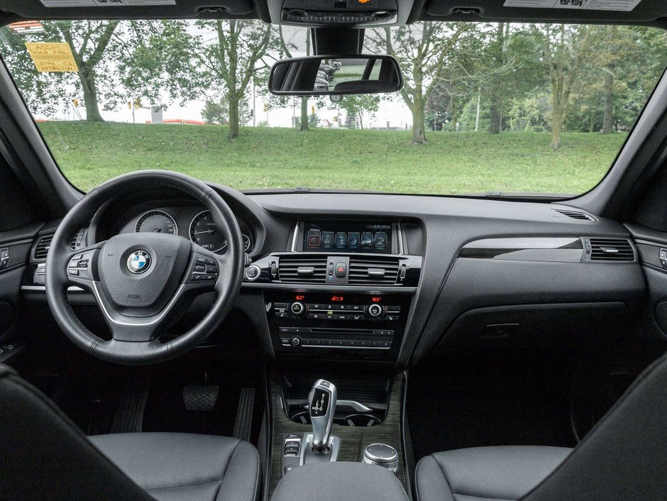BMW X3 xDrive^Trade In^No Accidents^Well Maintained 2017-26