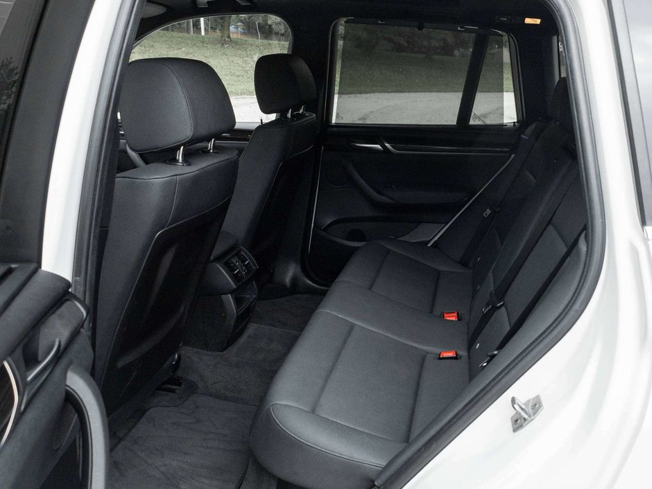 BMW X3 xDrive^Trade In^No Accidents^Well Maintained 2017-24