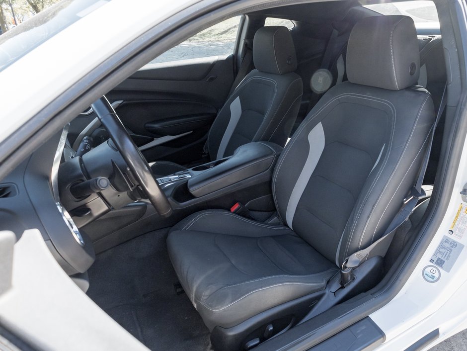 2019 Chevrolet Camaro 2dr Cpe 1LT *** SAFETY CERTIFIED ***-8