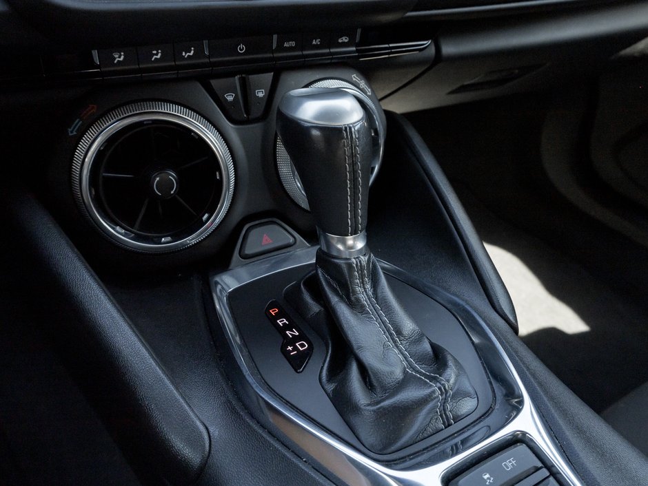 2019 Chevrolet Camaro 2dr Cpe 1LT *** SAFETY CERTIFIED ***-15