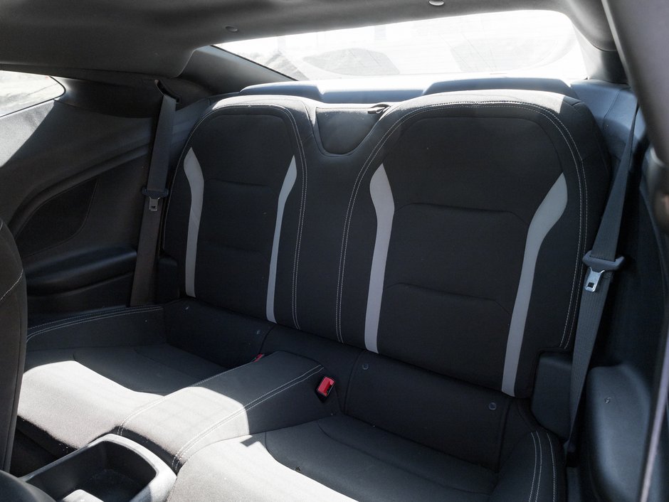 2019 Chevrolet Camaro 2dr Cpe 1LT *** SAFETY CERTIFIED ***-20