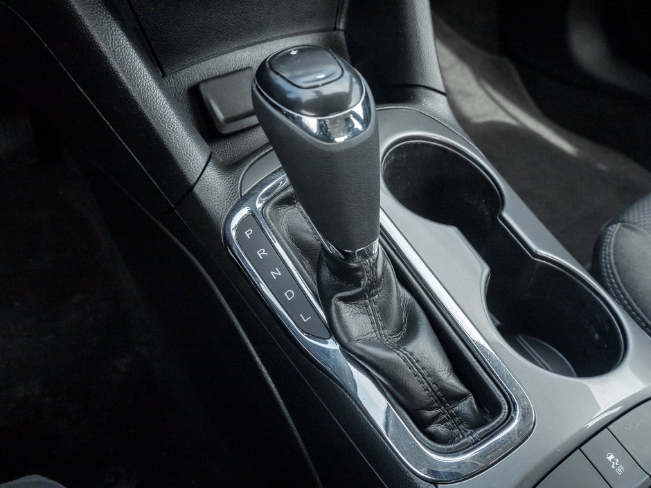 Chevrolet Cruze 4dr Sdn 1.4L LT w-1SD  SAFETY CERTIFIED  TRADE IN 2018-13