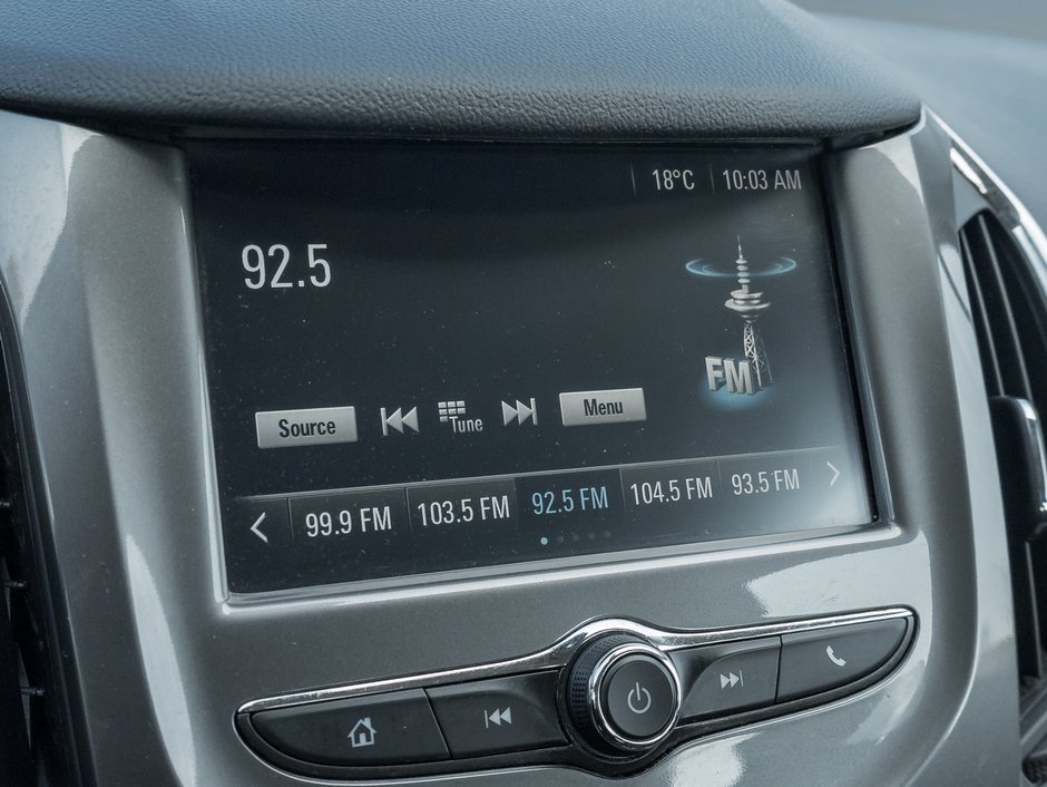 Chevrolet Cruze 4dr Sdn 1.4L LT w-1SD  SAFETY CERTIFIED  TRADE IN 2018-16