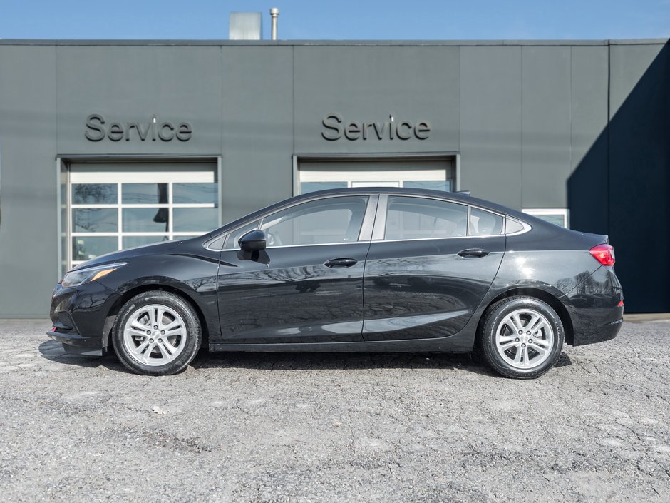 Chevrolet Cruze 4dr Sdn 1.4L LT w-1SD  SAFETY CERTIFIED  TRADE IN 2018-2