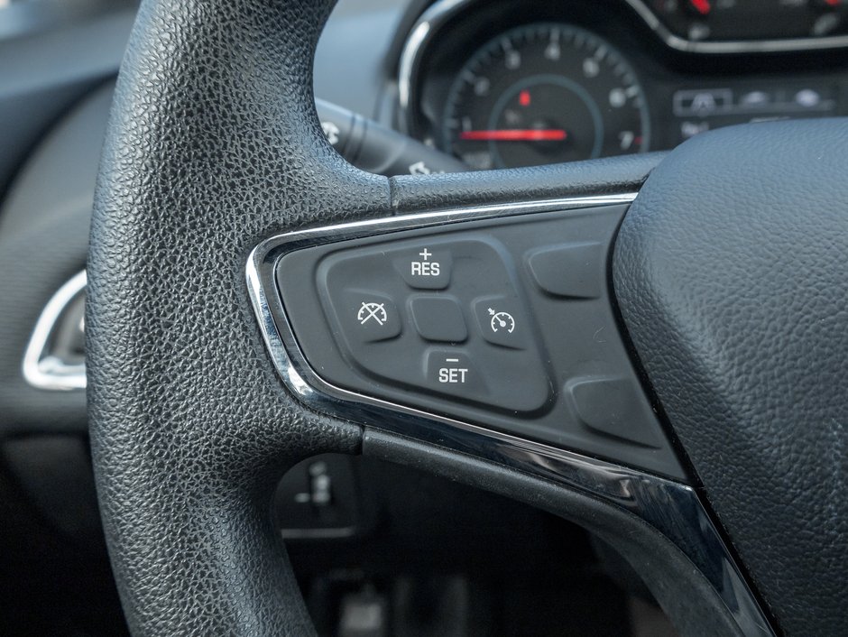 Chevrolet Cruze 4dr Sdn 1.4L LT w-1SD  SAFETY CERTIFIED  TRADE IN 2018-9