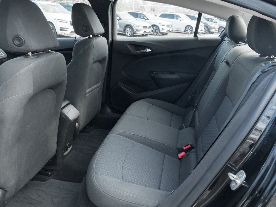 Chevrolet Cruze 4dr Sdn 1.4L LT w-1SD  SAFETY CERTIFIED  TRADE IN 2018-18