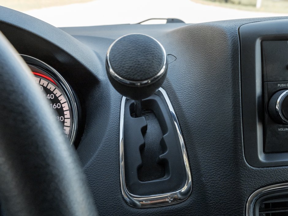 2019 Dodge Grand Caravan SXT  ONE OWNER  ACCIDENTS FREE  SAFETY CERT-13