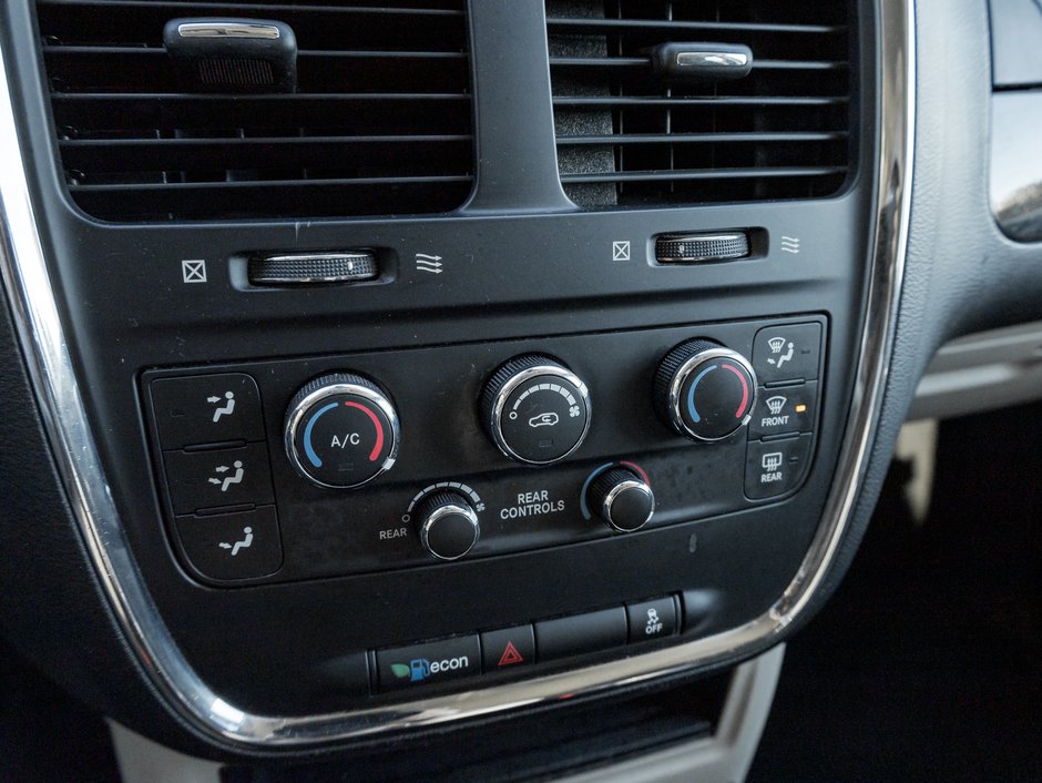 2019 Dodge Grand Caravan SXT  ONE OWNER  ACCIDENTS FREE  SAFETY CERT-15