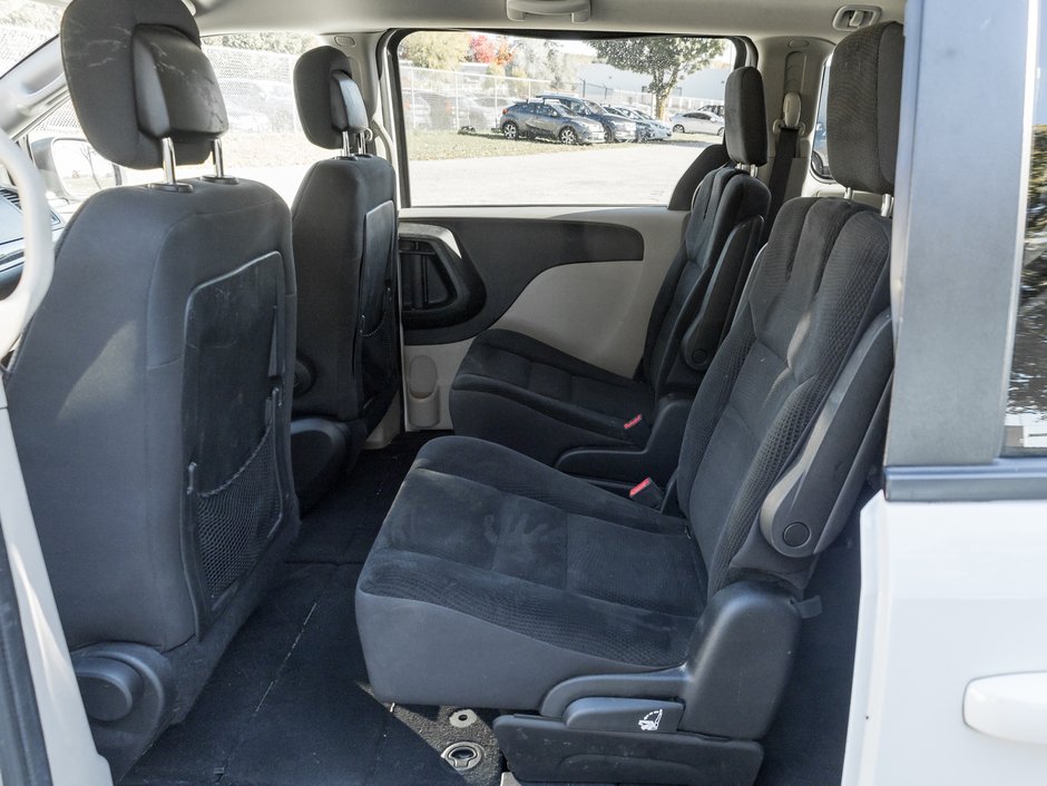 2019 Dodge Grand Caravan SXT  ONE OWNER  ACCIDENTS FREE  SAFETY CERT-18