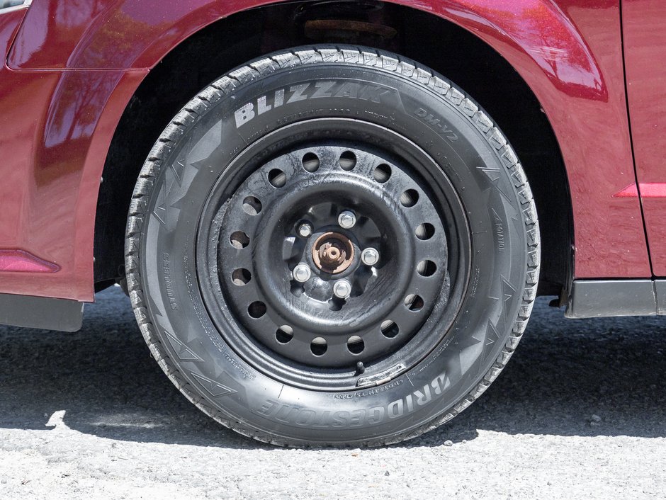 2019 Dodge Grand Caravan SXT 2WD   AVAILABLE FOR FINANCING-3