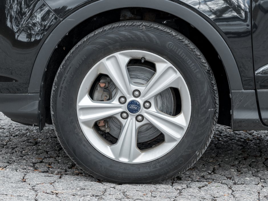 2013 Ford Escape 4WD 4dr SE /  SAFETY CERTIFIED / ACCIDENT FREE-4