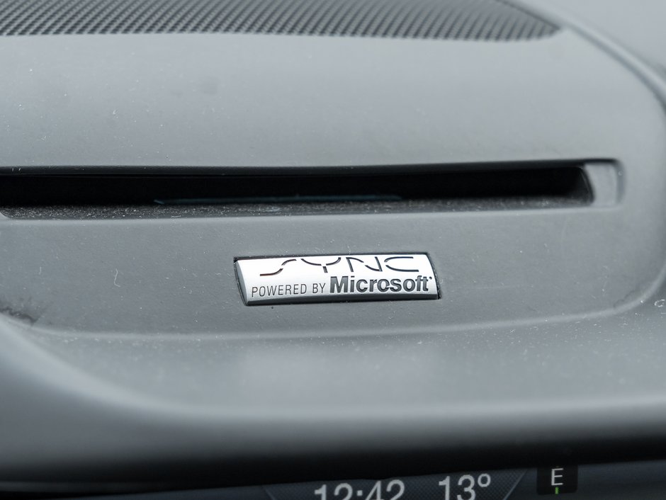 2013 Ford Escape 4WD 4dr SE /  SAFETY CERTIFIED / ACCIDENT FREE-16