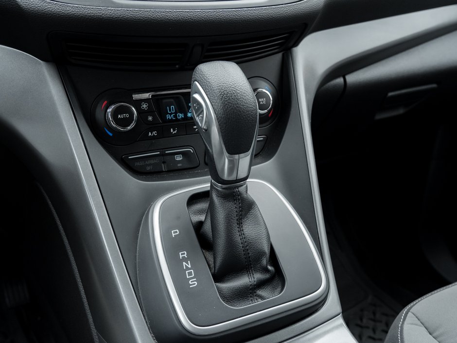 2013 Ford Escape 4WD 4dr SE /  SAFETY CERTIFIED / ACCIDENT FREE-12