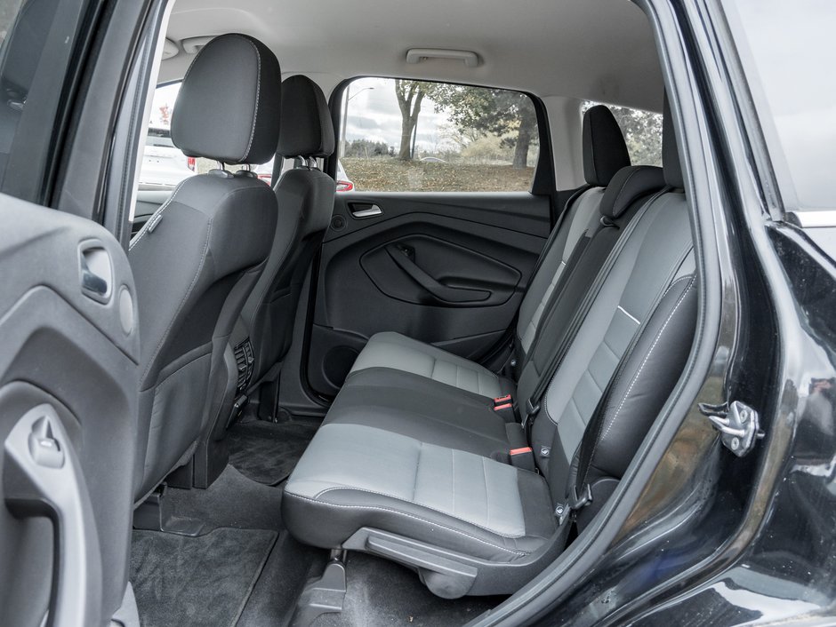 2013 Ford Escape 4WD 4dr SE /  SAFETY CERTIFIED / ACCIDENT FREE-18