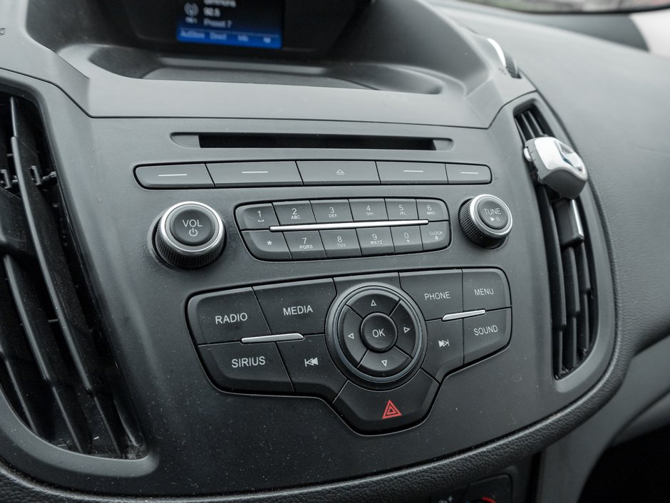 2018 Ford Escape SE FWD/ SAFETY CERTIFIED-16