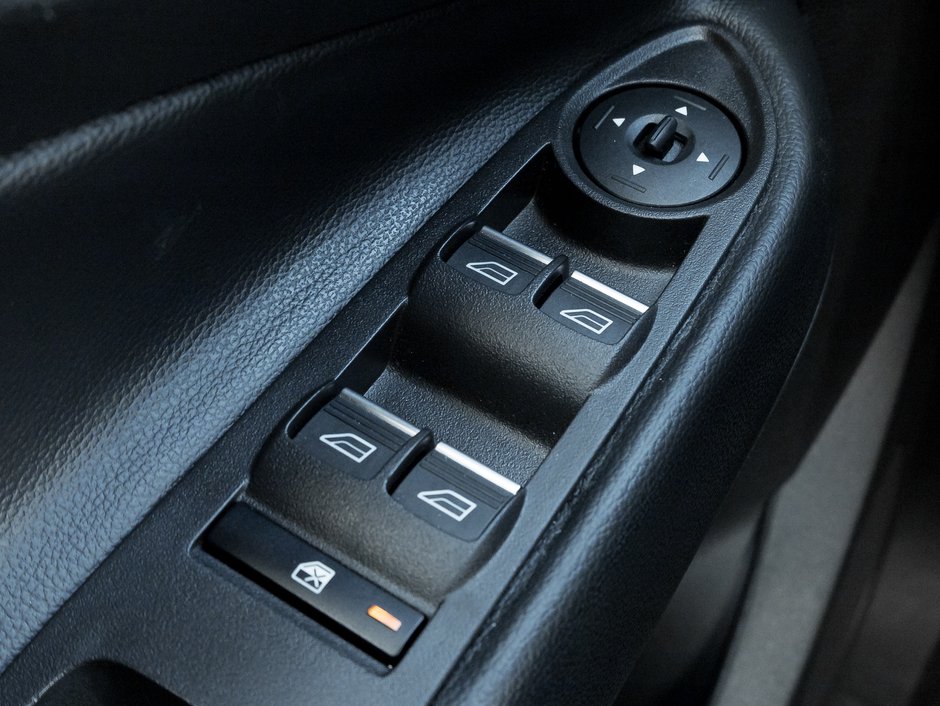 2019 Ford Escape SE 4WD-12