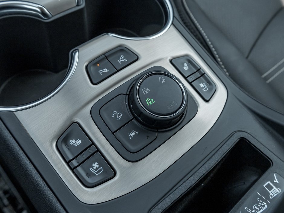 2024 GMC Terrain AWD 4dr Denali-17