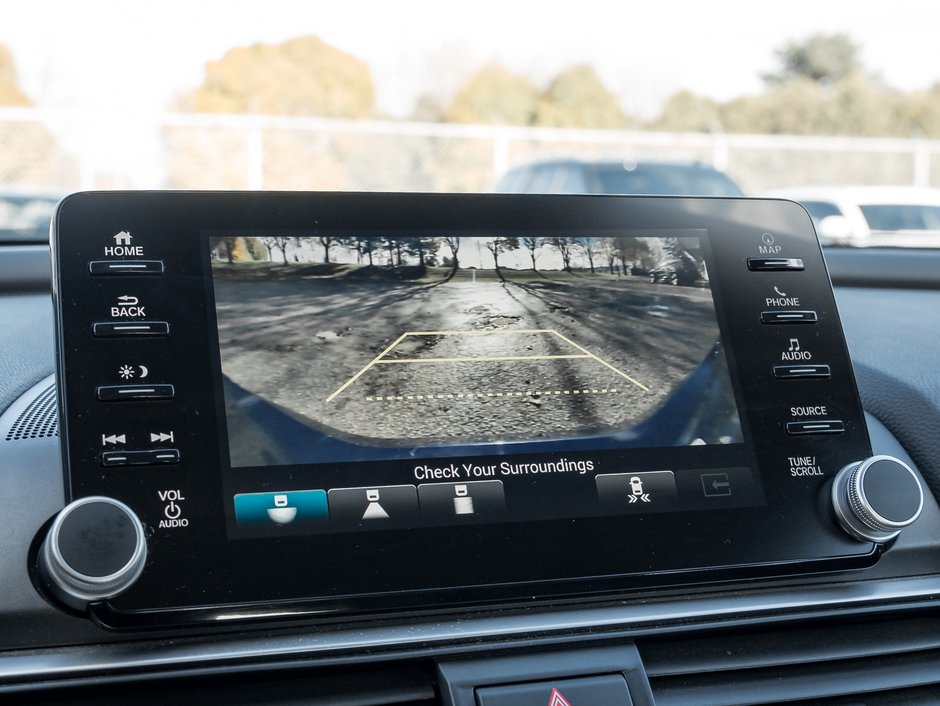 Honda Accord Hybrid Touring CVT  TRADE IN  ONE OWNER  HYBRID 2019-12